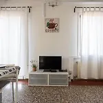 Vanilla House